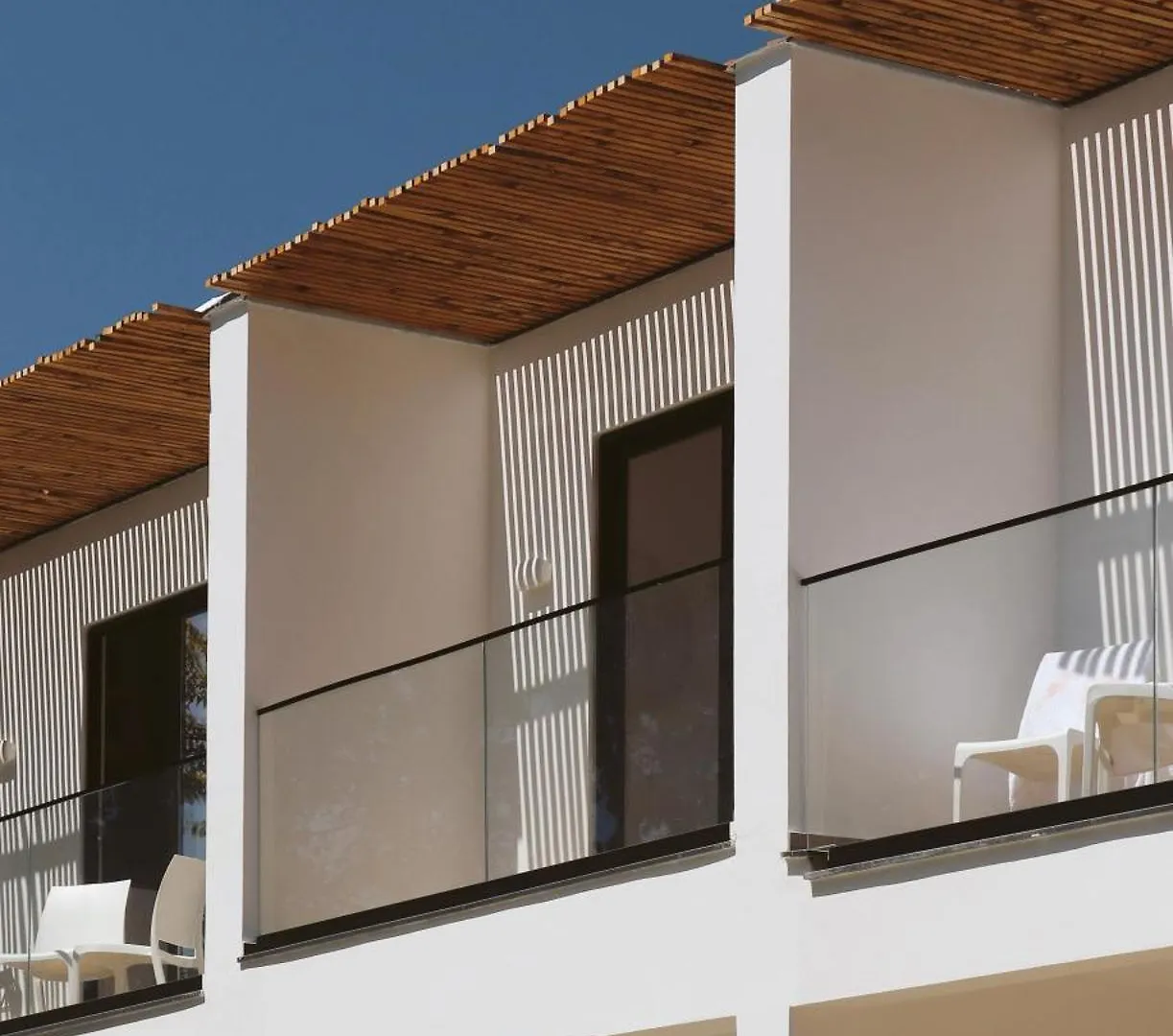 Noima Hotel & Suites Velipojë