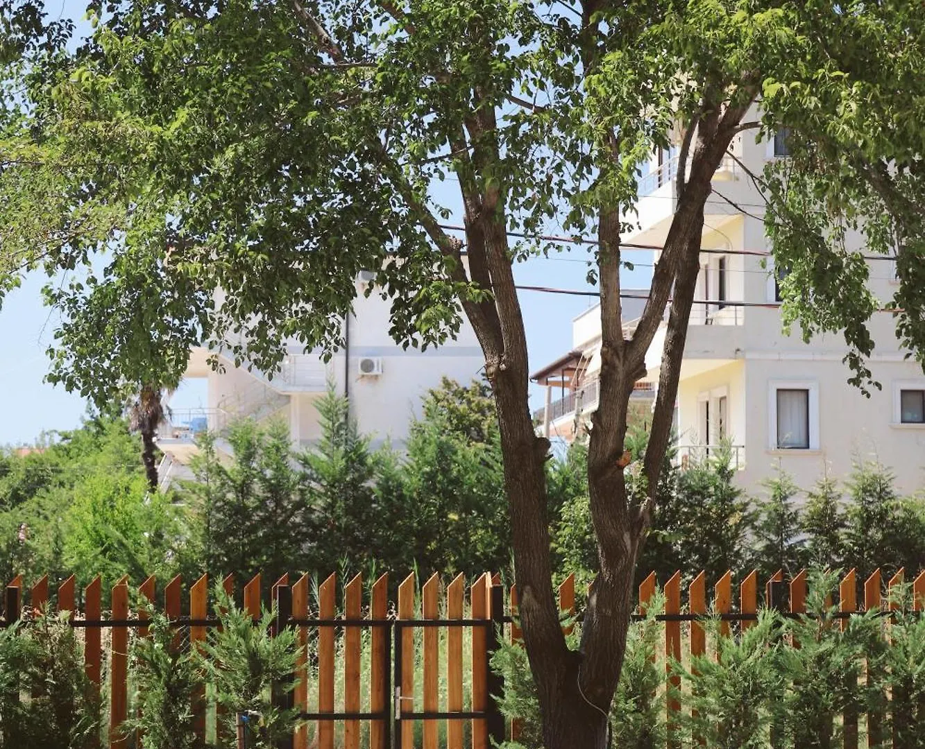 Noima Hotel & Suites Velipojë