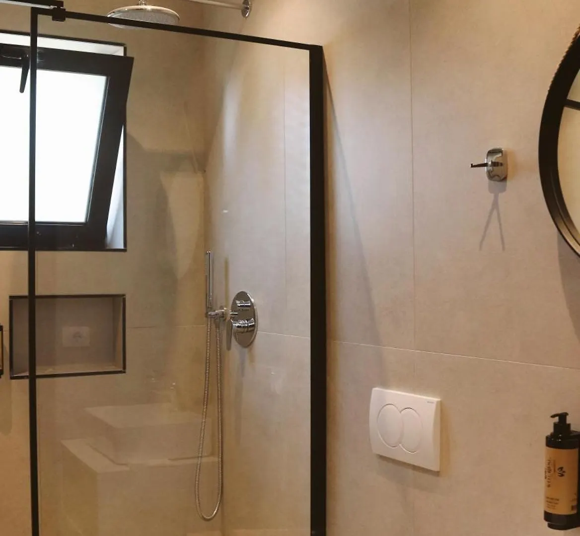 Noima Hotel & Suites Velipojë